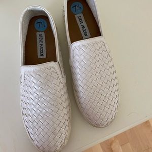 Steve Madden white slip on sneakers 7.5